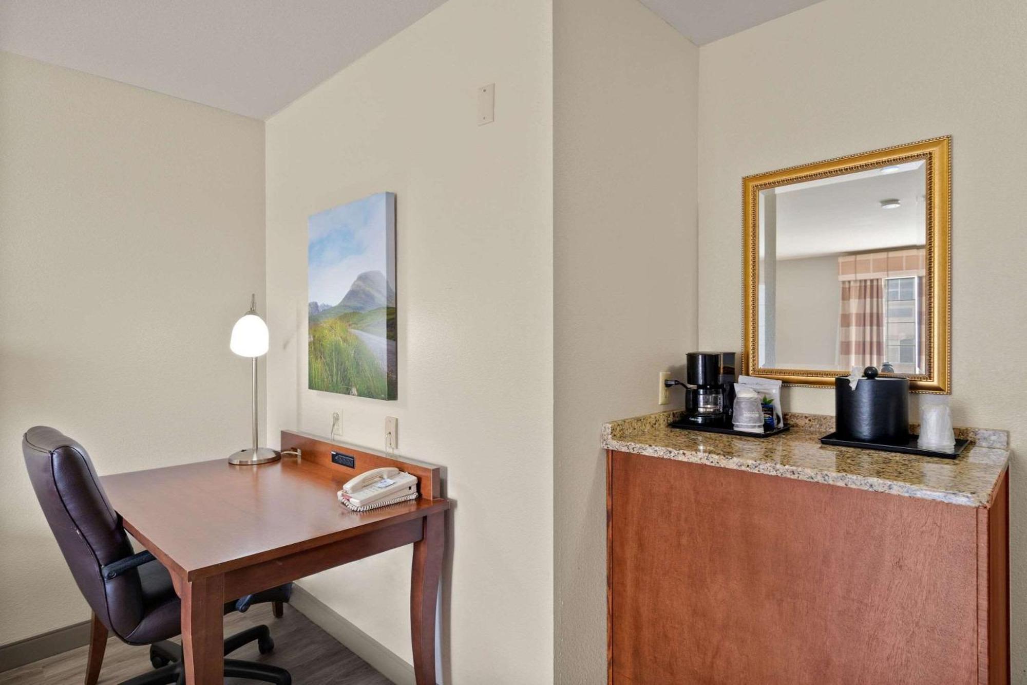 Country Inn & Suites By Radisson, Greeley, Co Εξωτερικό φωτογραφία