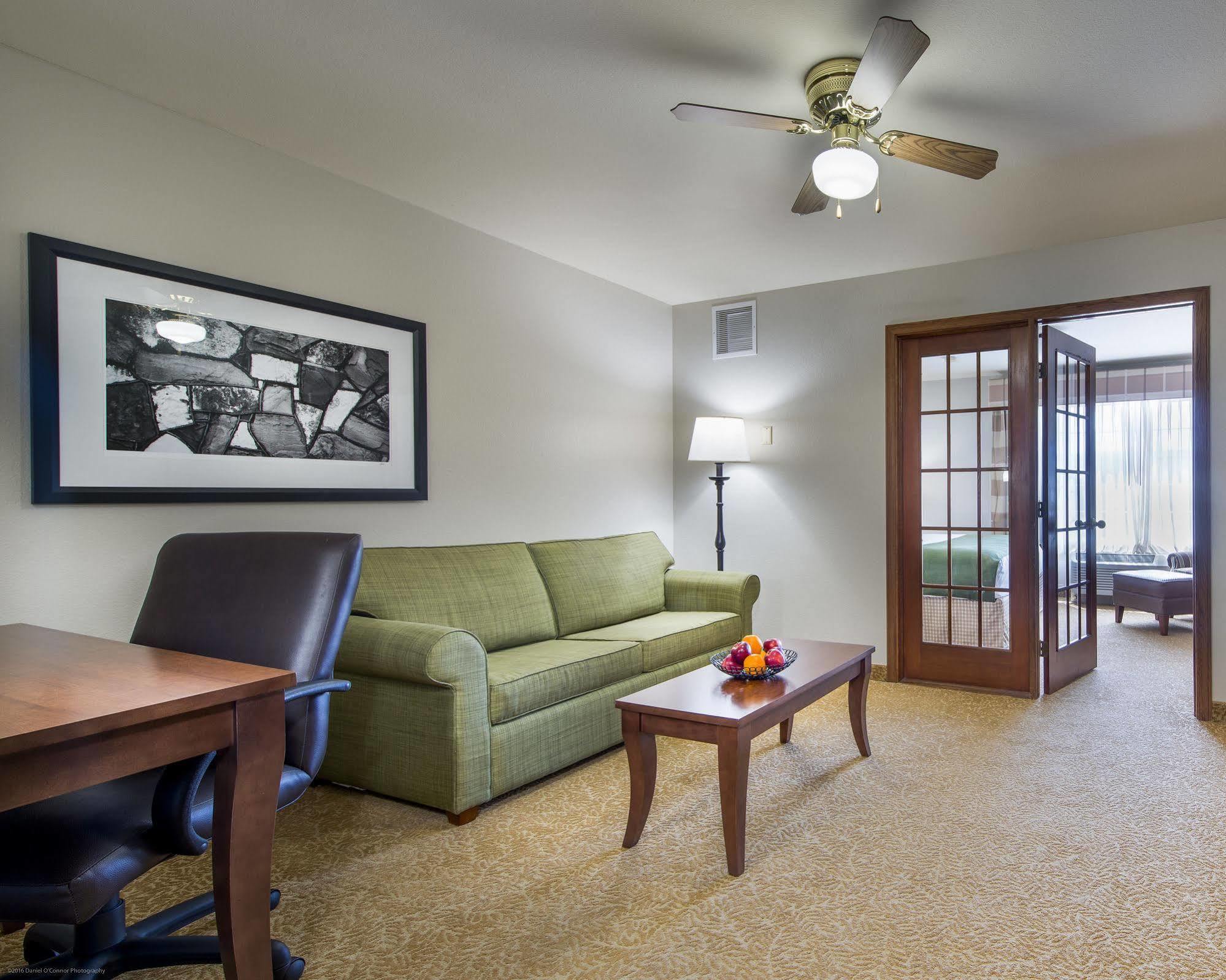 Country Inn & Suites By Radisson, Greeley, Co Εξωτερικό φωτογραφία