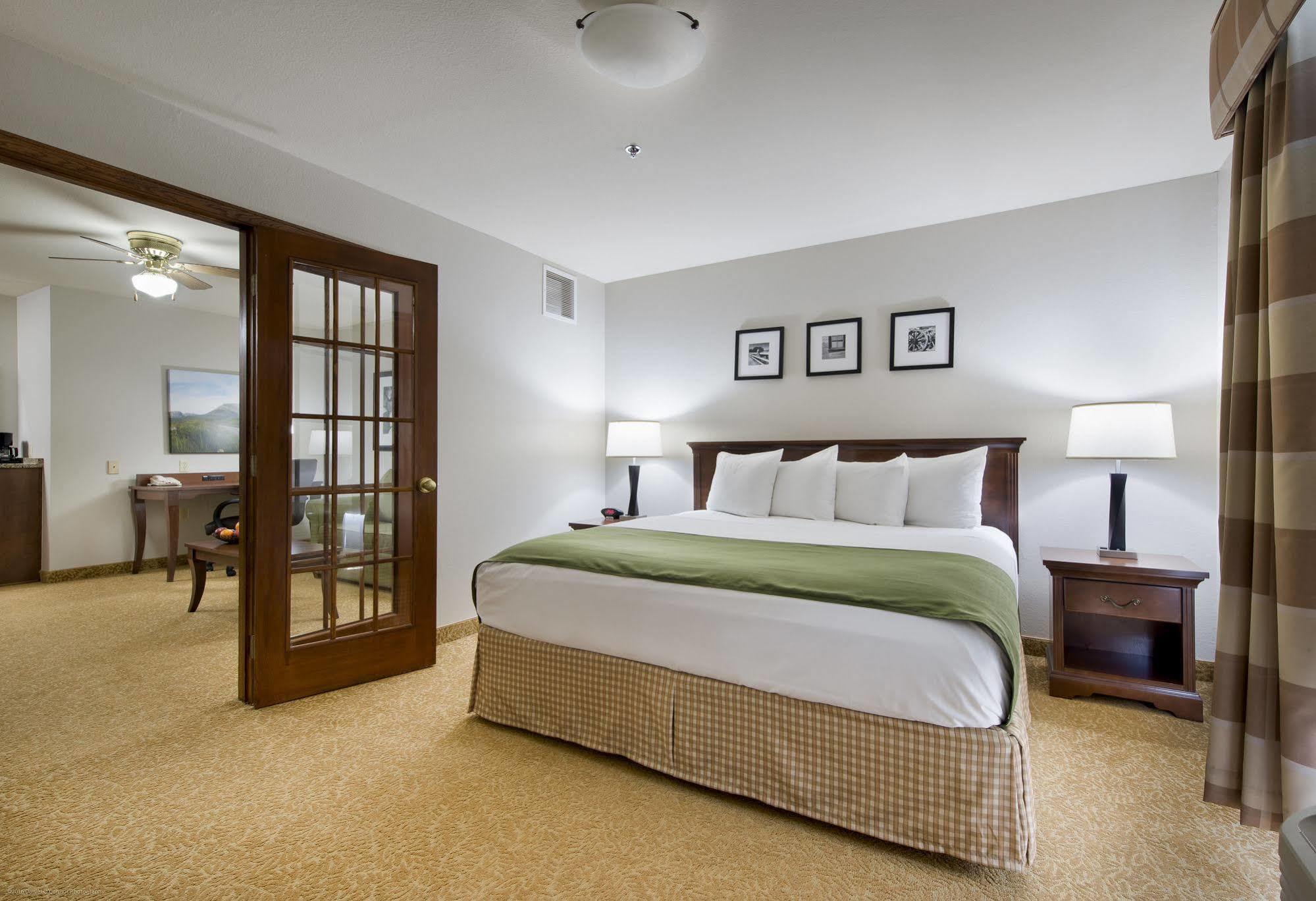 Country Inn & Suites By Radisson, Greeley, Co Εξωτερικό φωτογραφία
